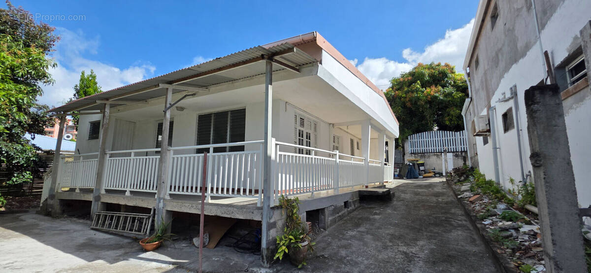 Maison à SCHOELCHER