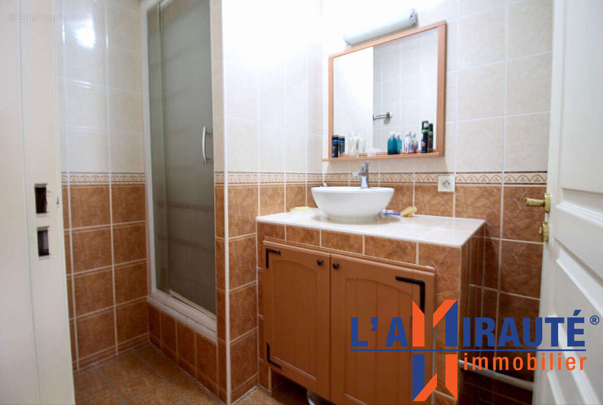 Appartement à SARTROUVILLE