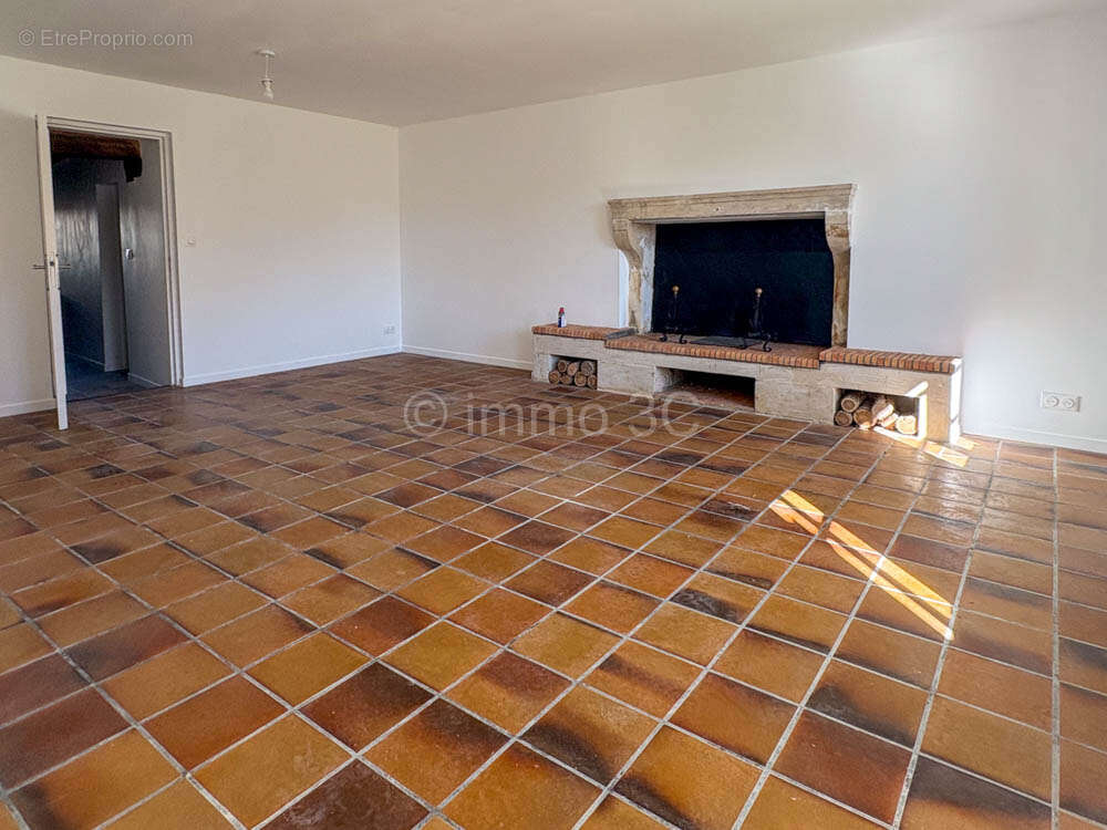 Maison à SAUZE-VAUSSAIS