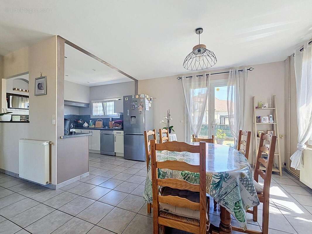 Maison 120 m² à Provins  - photo 6