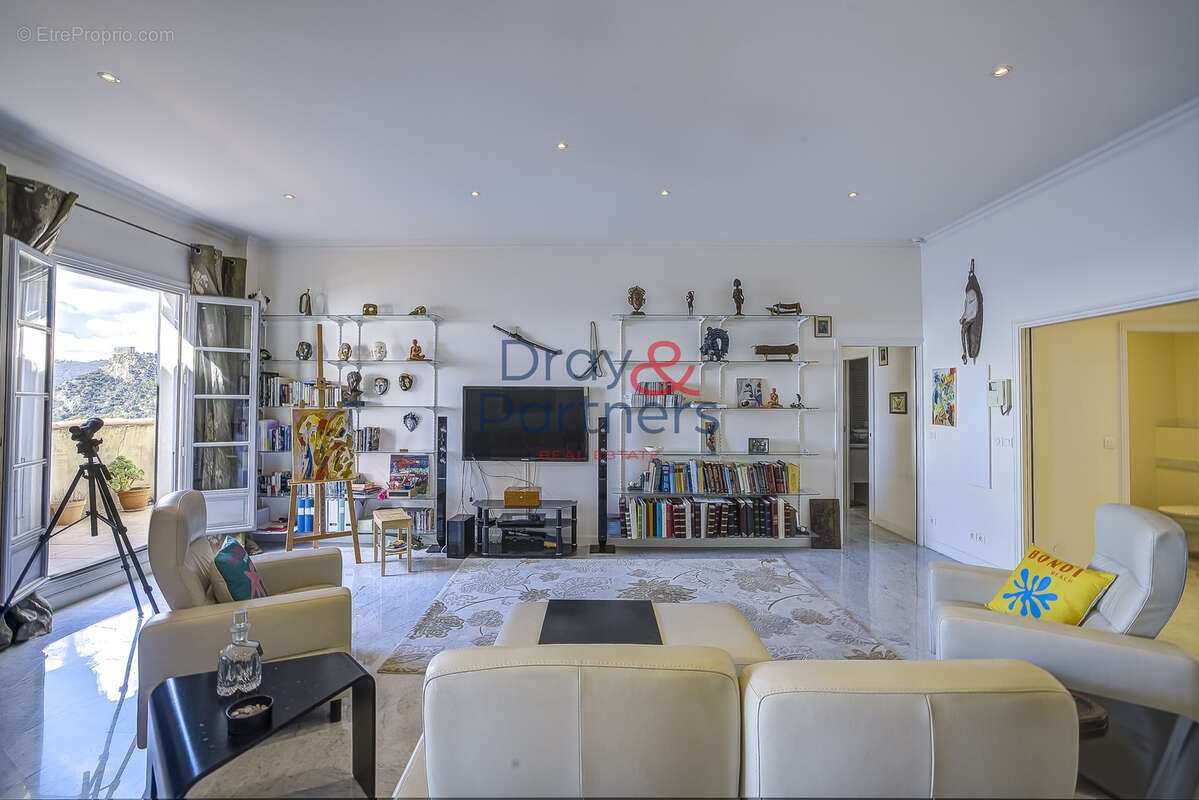 Appartement à ROQUEBRUNE-CAP-MARTIN