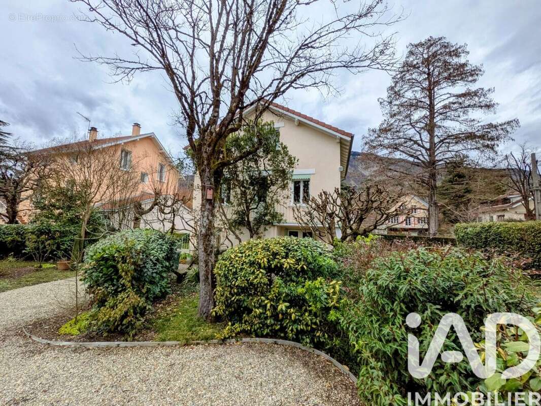 Photo 2 - Maison à LA TRONCHE