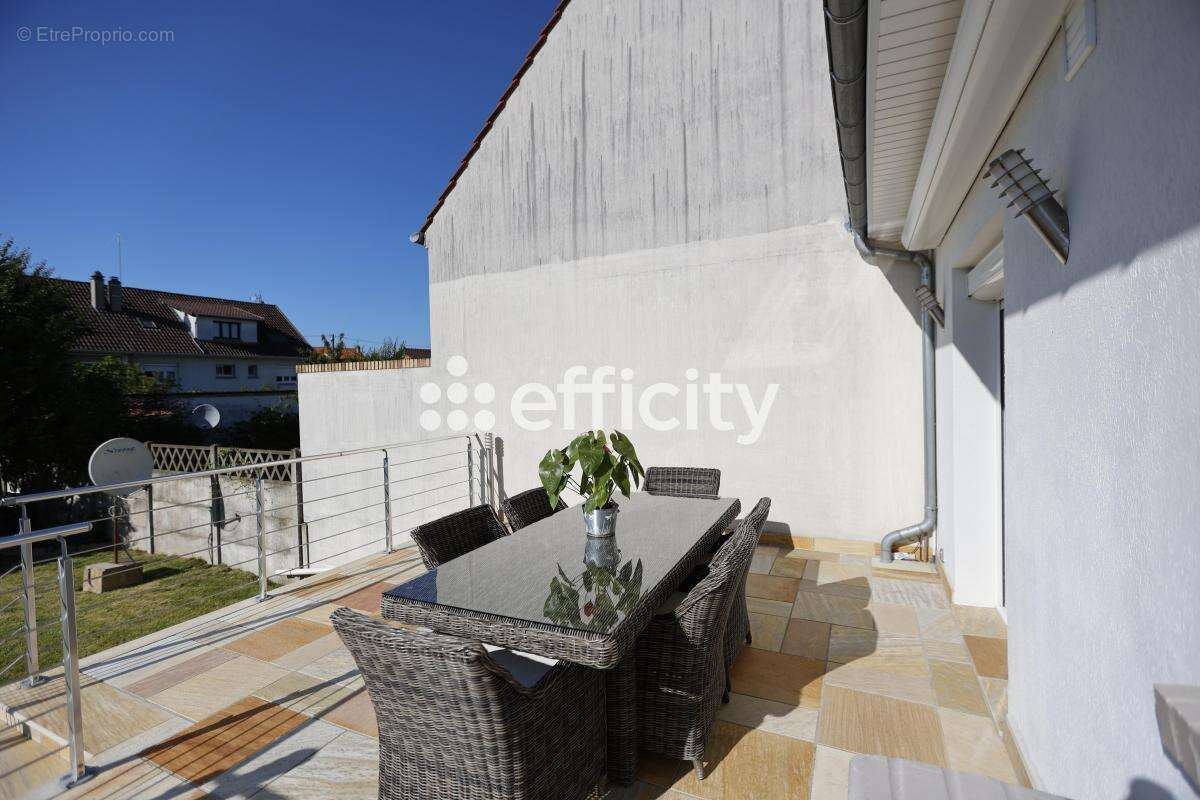 Maison à PARAY-VIEILLE-POSTE