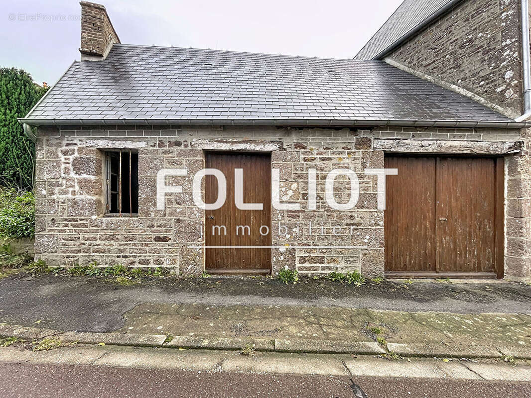 Maison à NOTRE-DAME-DE-CENILLY