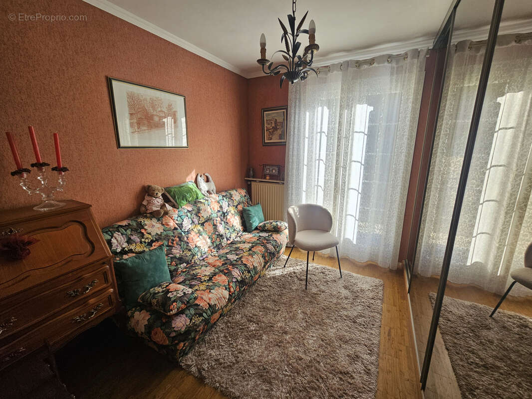 Maison à SAINT-REMY-LES-CHEVREUSE