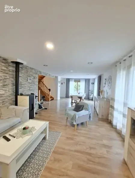 Maison de 7 pièces principales - photo 4