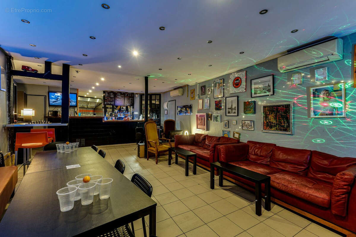 Commerce à PARIS-5E