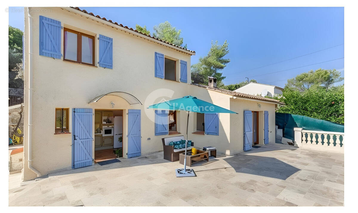 Maison à VALBONNE