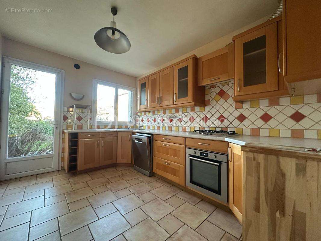 Maison à OZOUER-LE-VOULGIS