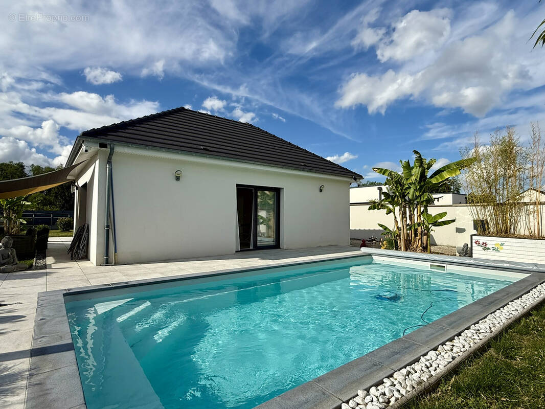 Maison à LA RIVIERE-DE-CORPS