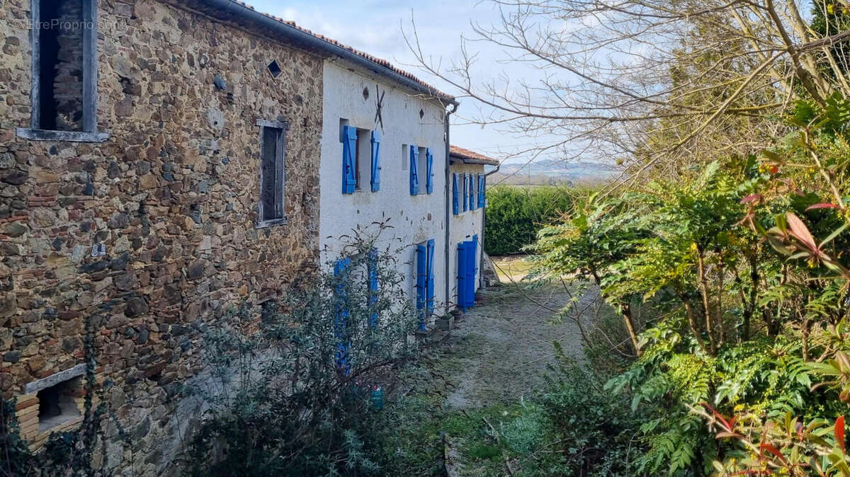 Charmante corps de Ferme de 8 Chambres avec Piscine, Jardins & Vues Imprenables – Potentiel Locatif - photo 18