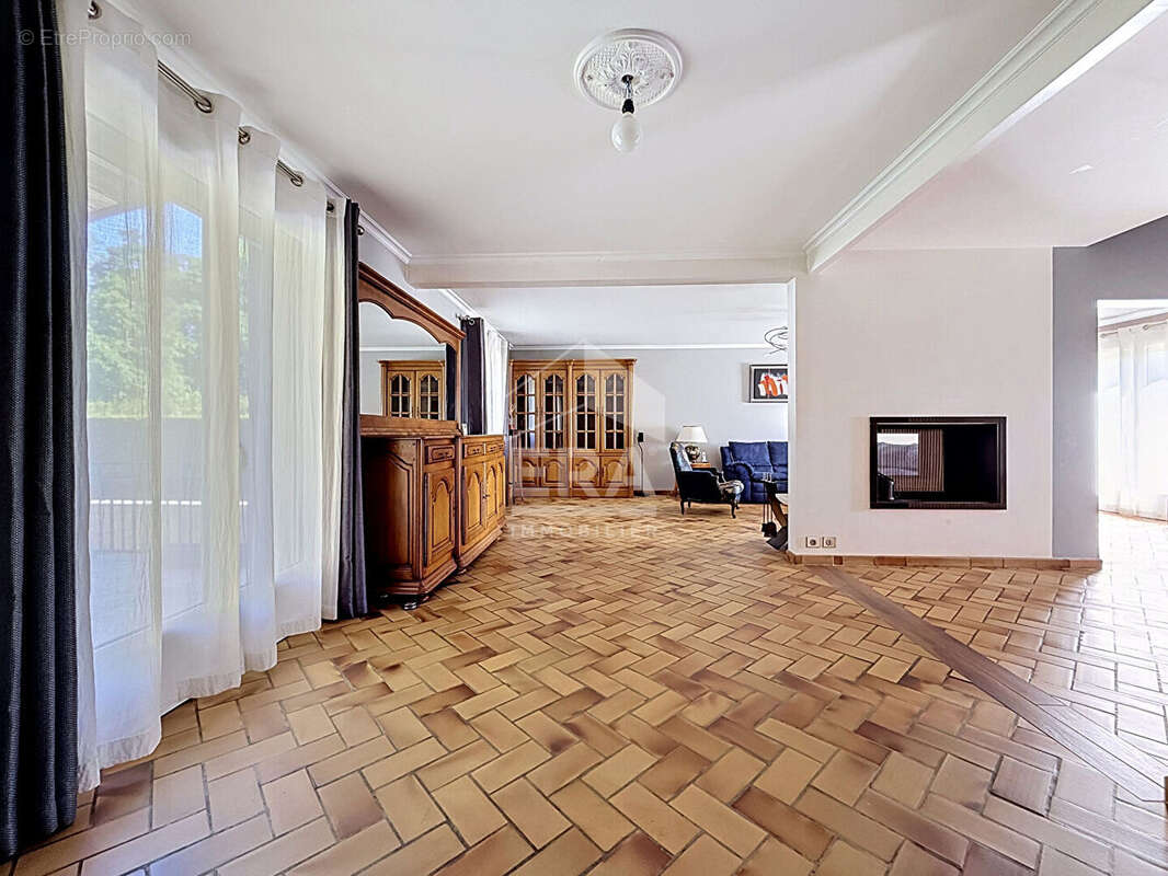 Maison à ANGERVILLE
