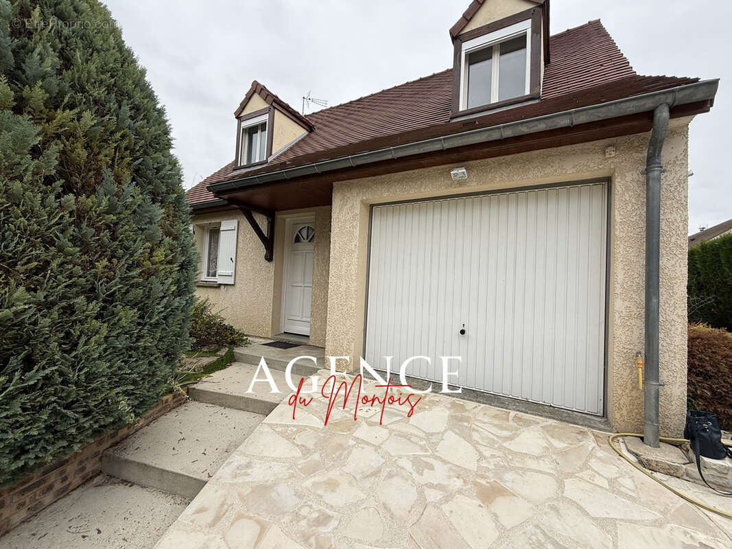 Maison à DONNEMARIE-DONTILLY