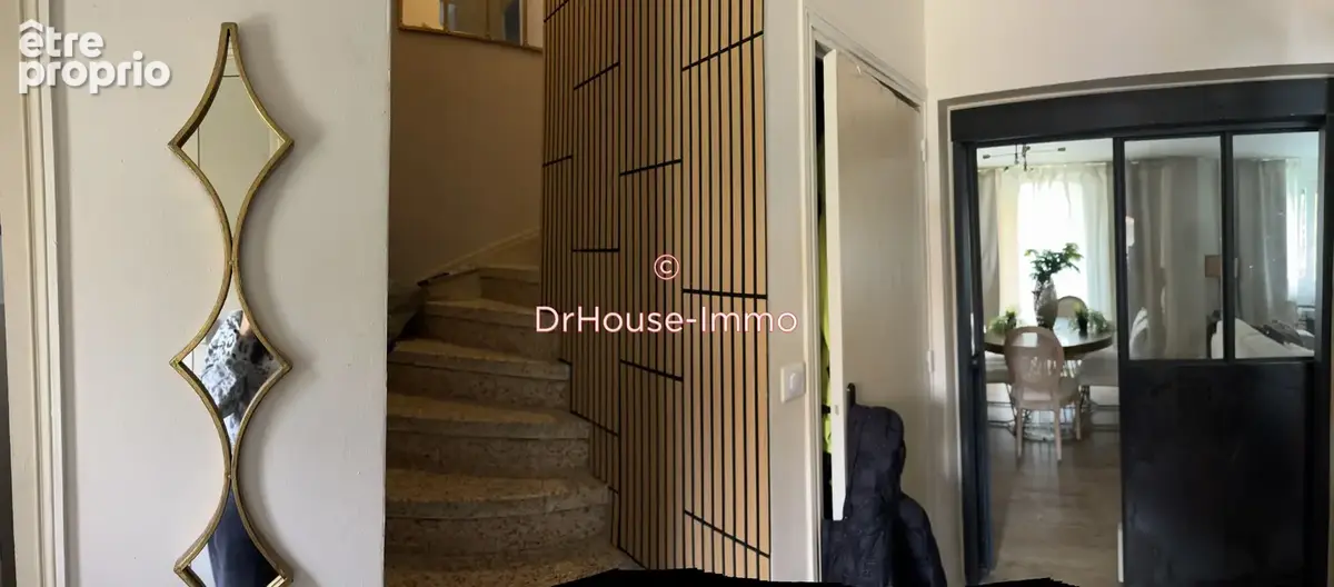 Maison 6 pièces 103 m² à vendre à Vals-Pres-Le-Puy (43750) - photo 3