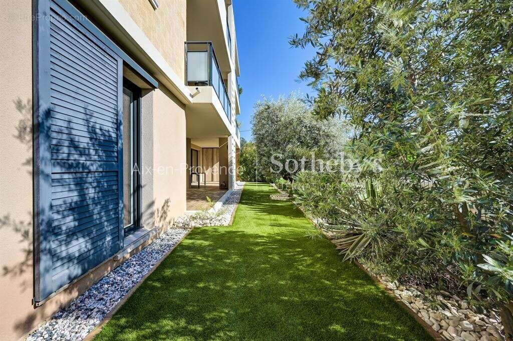 Appartement centre ville terrasse /jardin/garage - photo 10