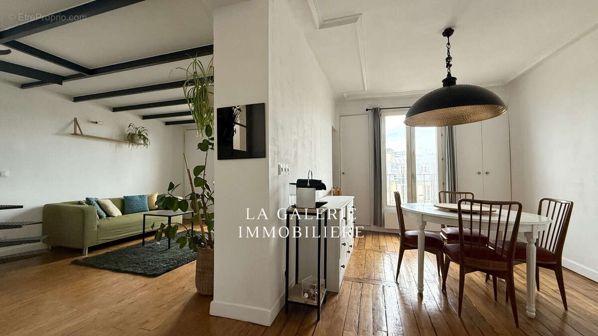 Appartement à PARIS-11E