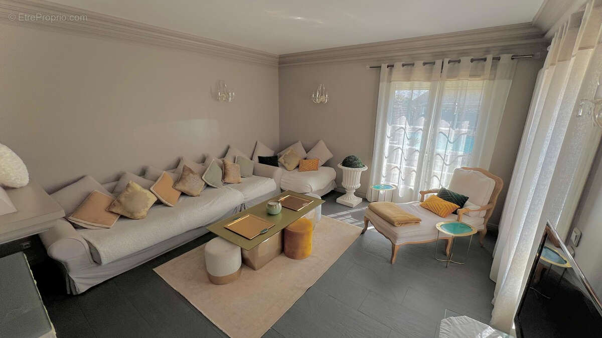 Maison à FONTENAY-EN-PARISIS