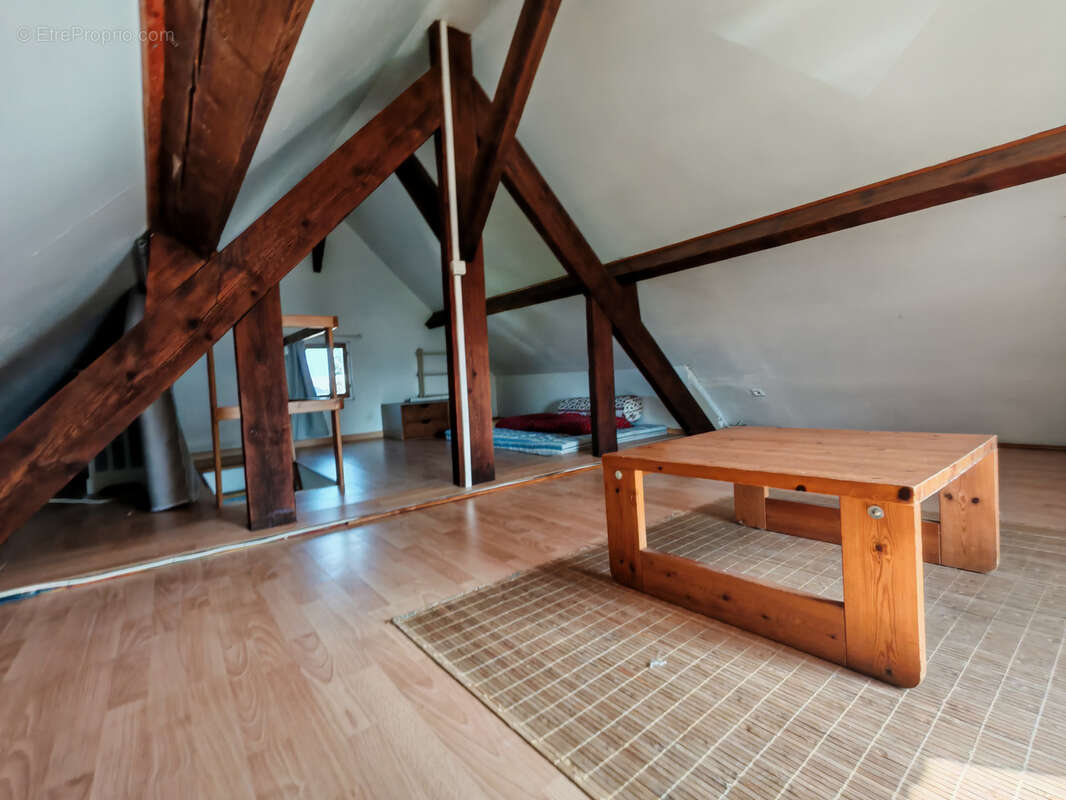 Maison à DONVILLE-LES-BAINS