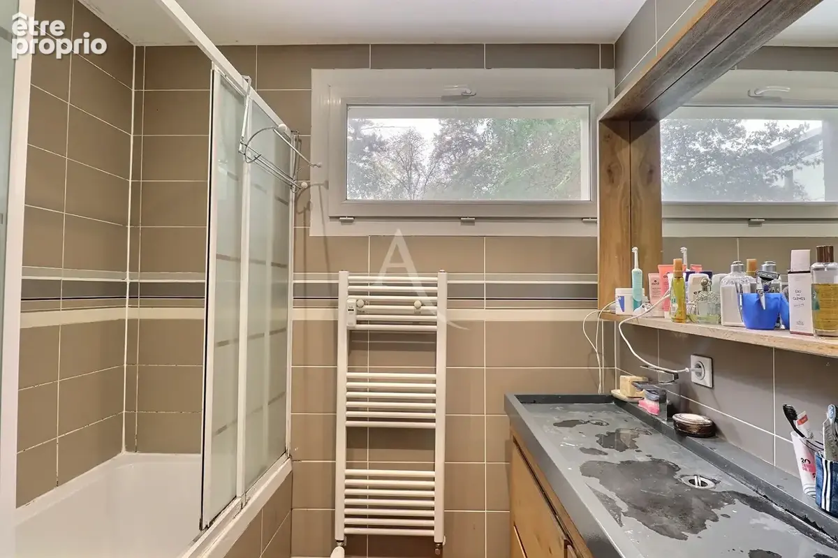 DUPLEX FAMILIAL de 120 m2 - Quartier Les Côtes - 5 chambres - photo 8
