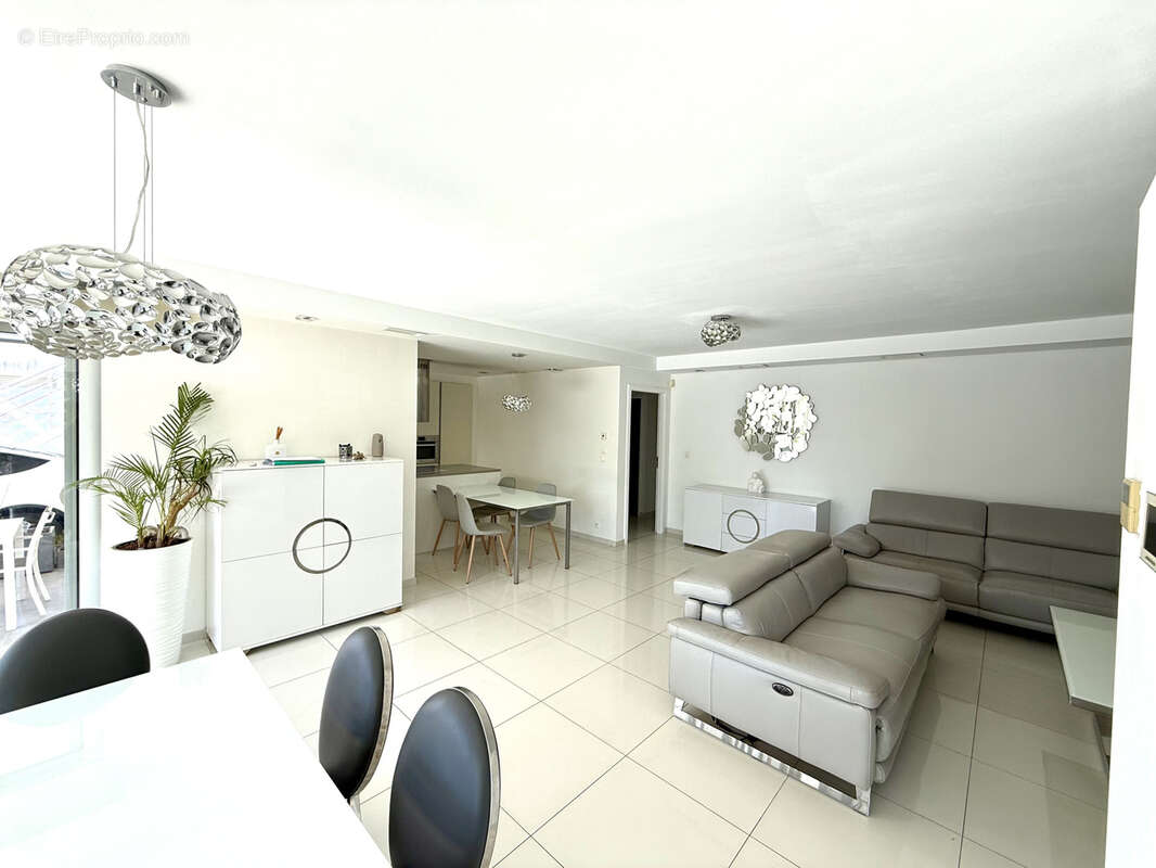 Villa d'architecte avec piscine et deux appartements indépendants - photo 4