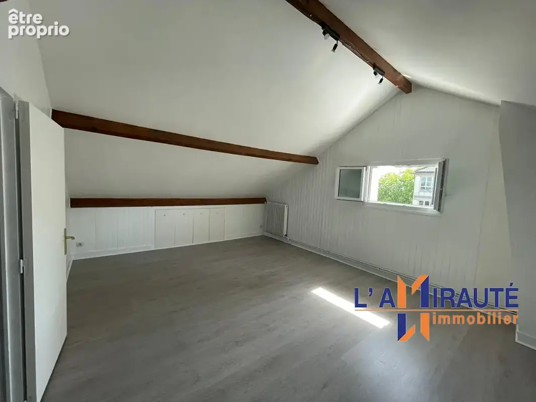 Maison Mesnil Le Rois  8 pièce(s) 169 m2 - photo 5