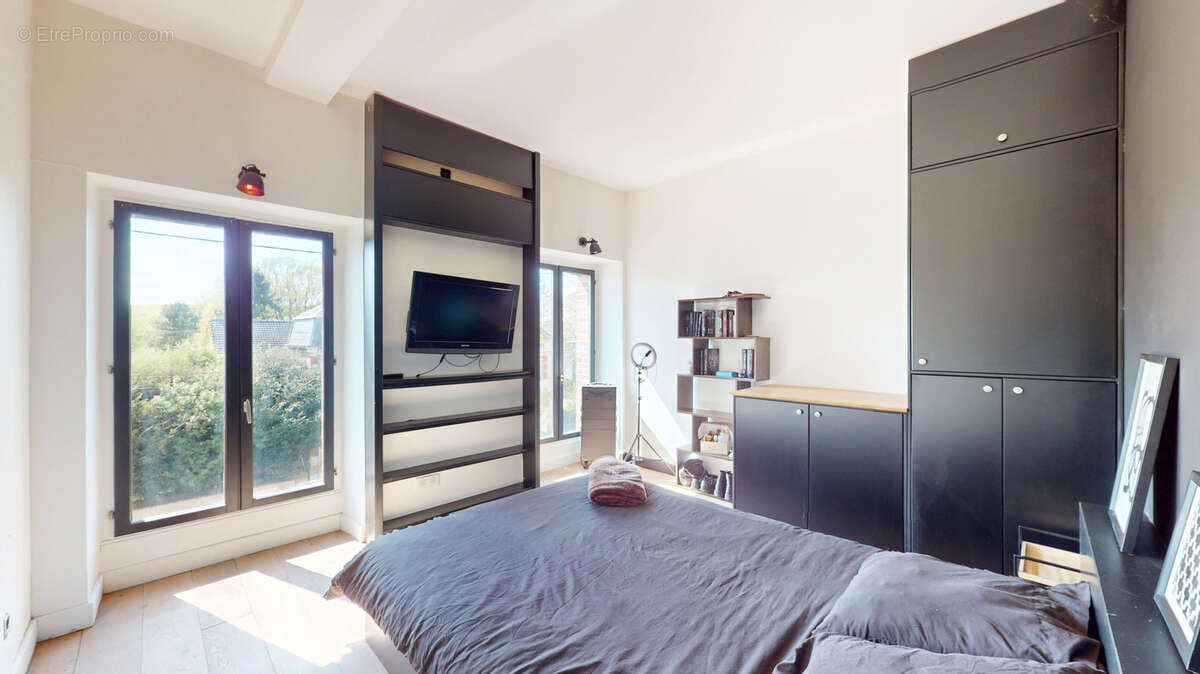 Maison à VILLENEUVE-L&#039;ARCHEVEQUE