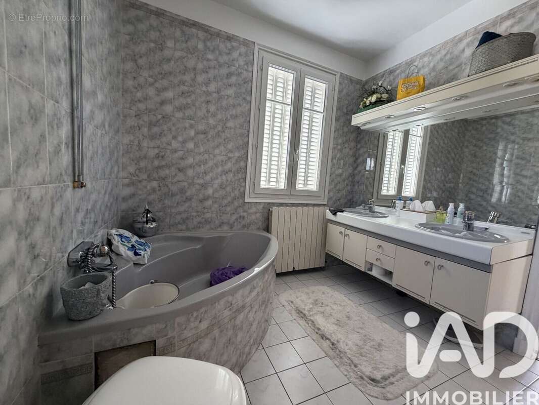 Photo 8 - Maison à NEUILLY-SUR-MARNE
