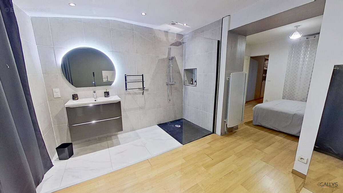 Maison à SORCY-SAINT-MARTIN