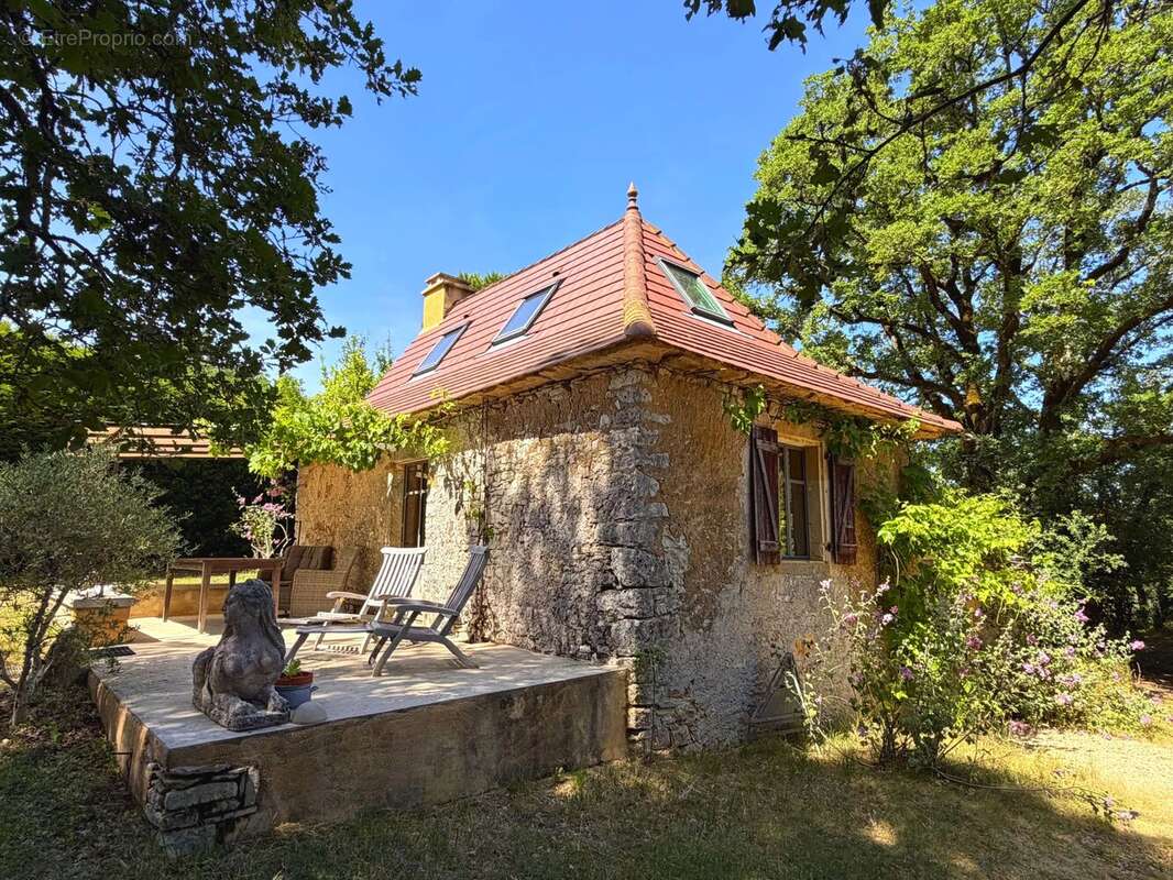 Propriété de caractère avec maison principale, annexes et piscine sur plus de 4,7 ha - photo 17