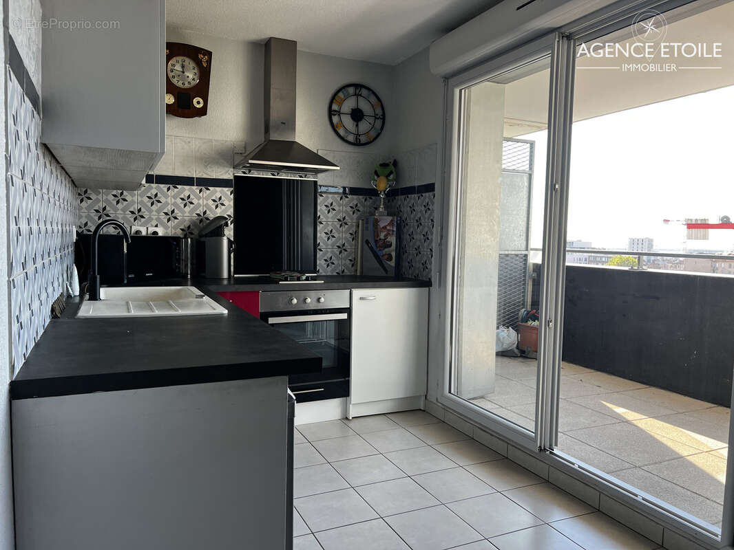 Grand T2 avec Balcon - Dernier Étage - Résidence Neuve - Vue Dégagée - Marseille 13003 - photo 7