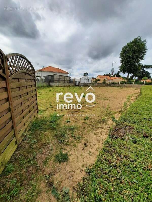 Terrain à BEAUPREAU