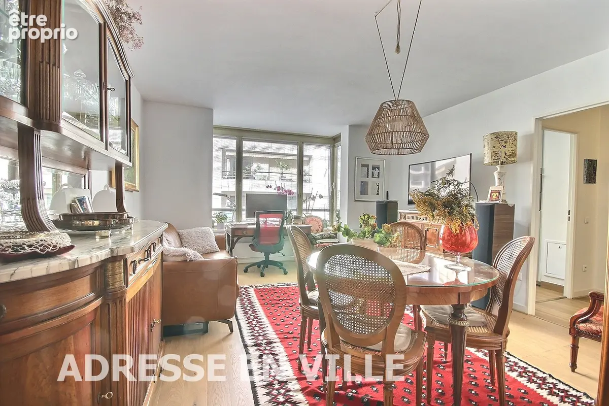 Appartement à LEVALLOIS-PERRET