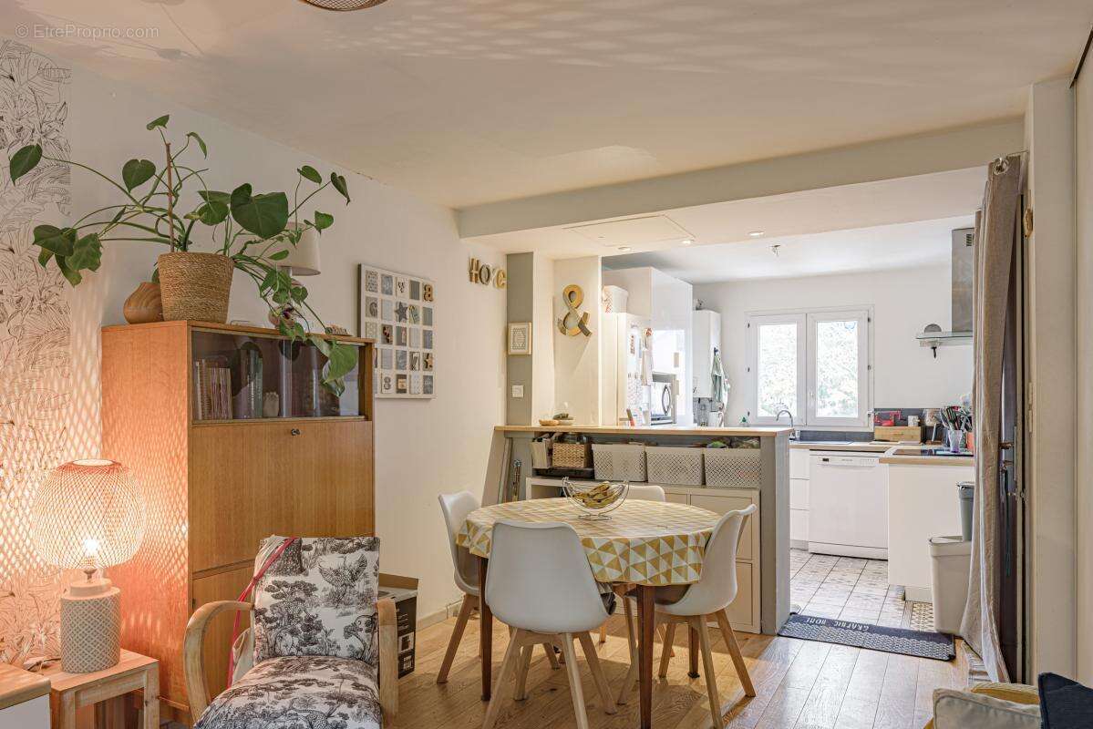 Maison à LA CHAPELLE-SUR-ERDRE