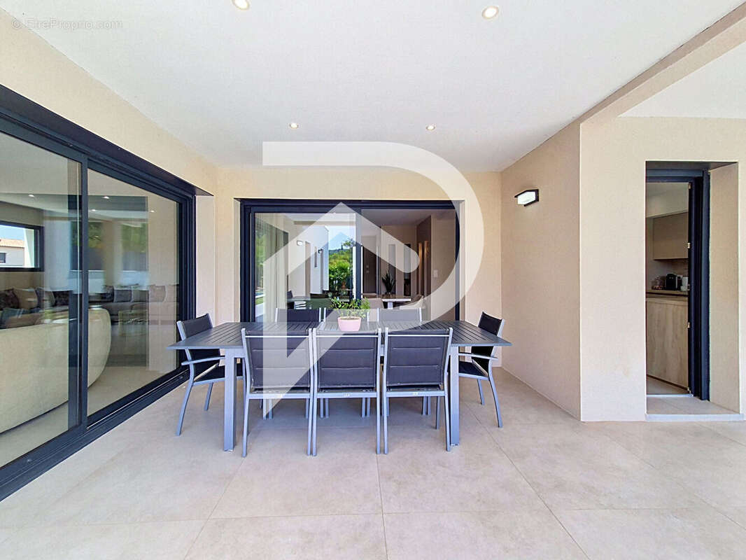 Maison à vendre Montelimar 4 pièce(s) 145 m2 - photo 13