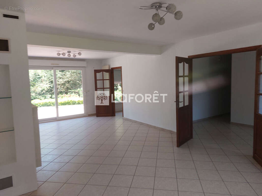 Maison Fontaine L Etalon 4 pièce(s) 105 m2 - photo 9
