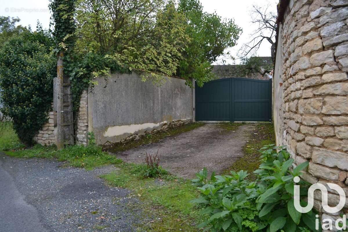 Photo 9 - Maison à NEUVILLE-DE-POITOU