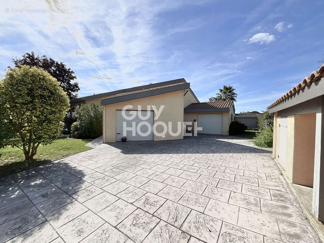 Maison à LABARTHE-SUR-LEZE