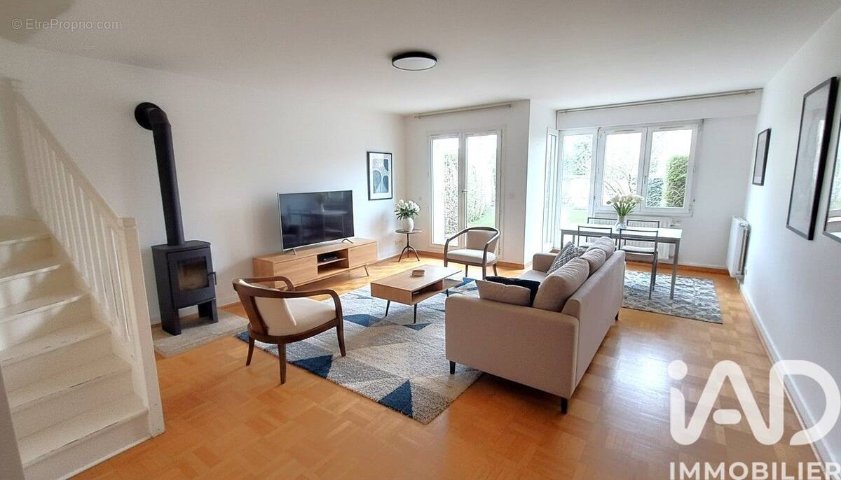 Photo 1 - Maison à GIF-SUR-YVETTE