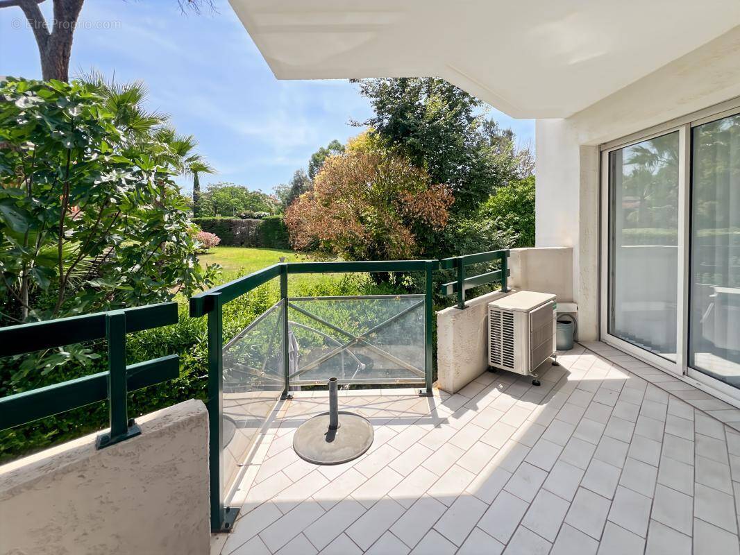Appartement à SAINT-RAPHAEL