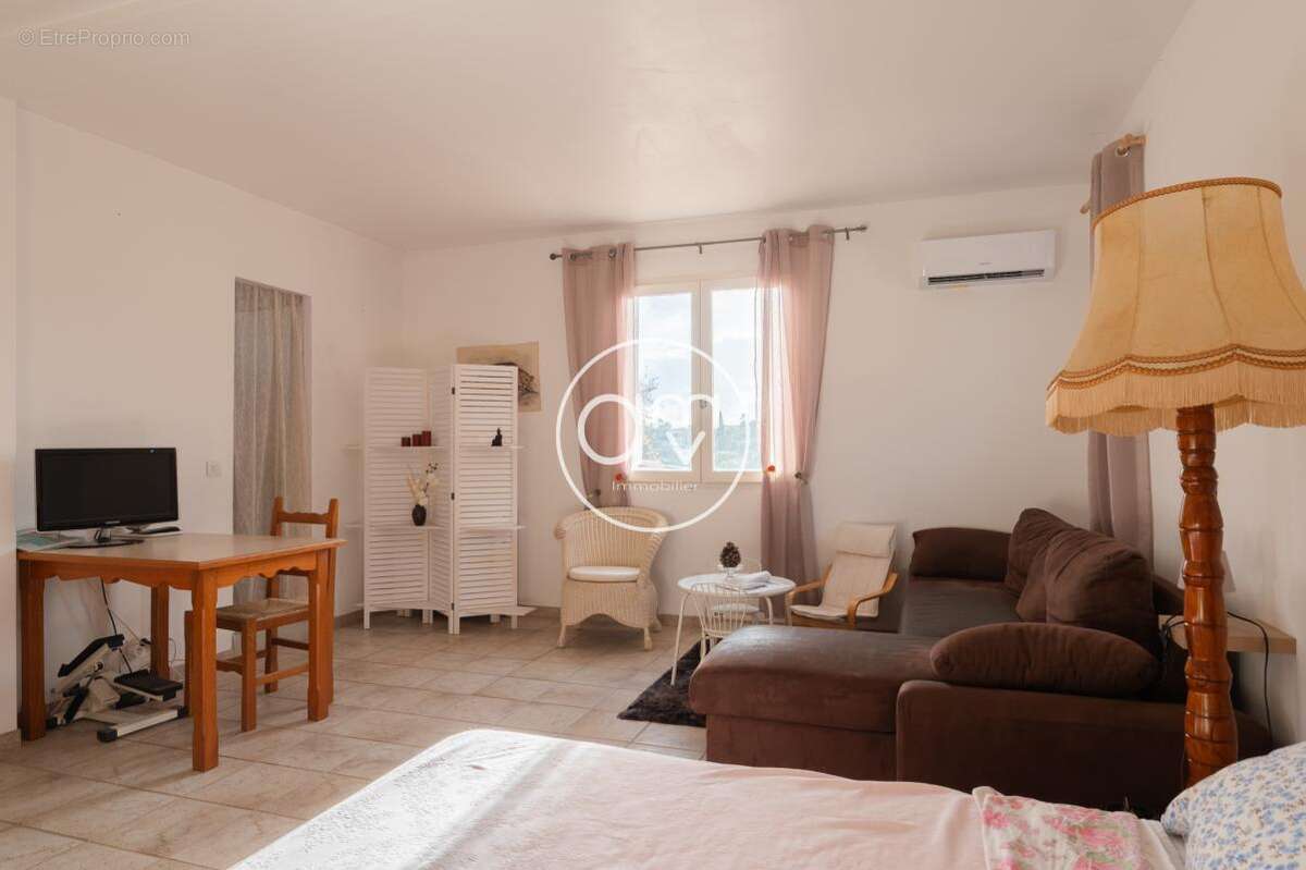 Propriété Ollioules - EXCLUSIVITE - photo 9
