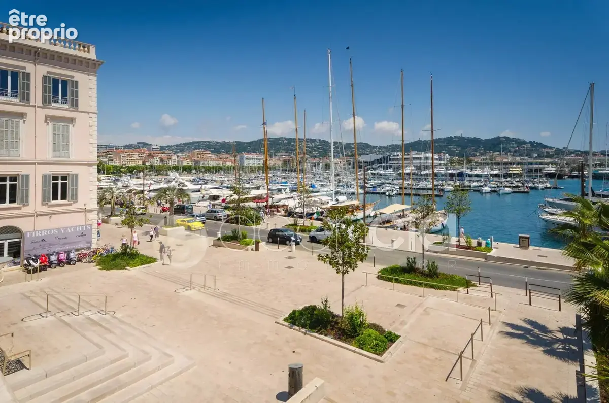 Cannes - Suquet - Vieux Port - Plages du Midi - photo 7