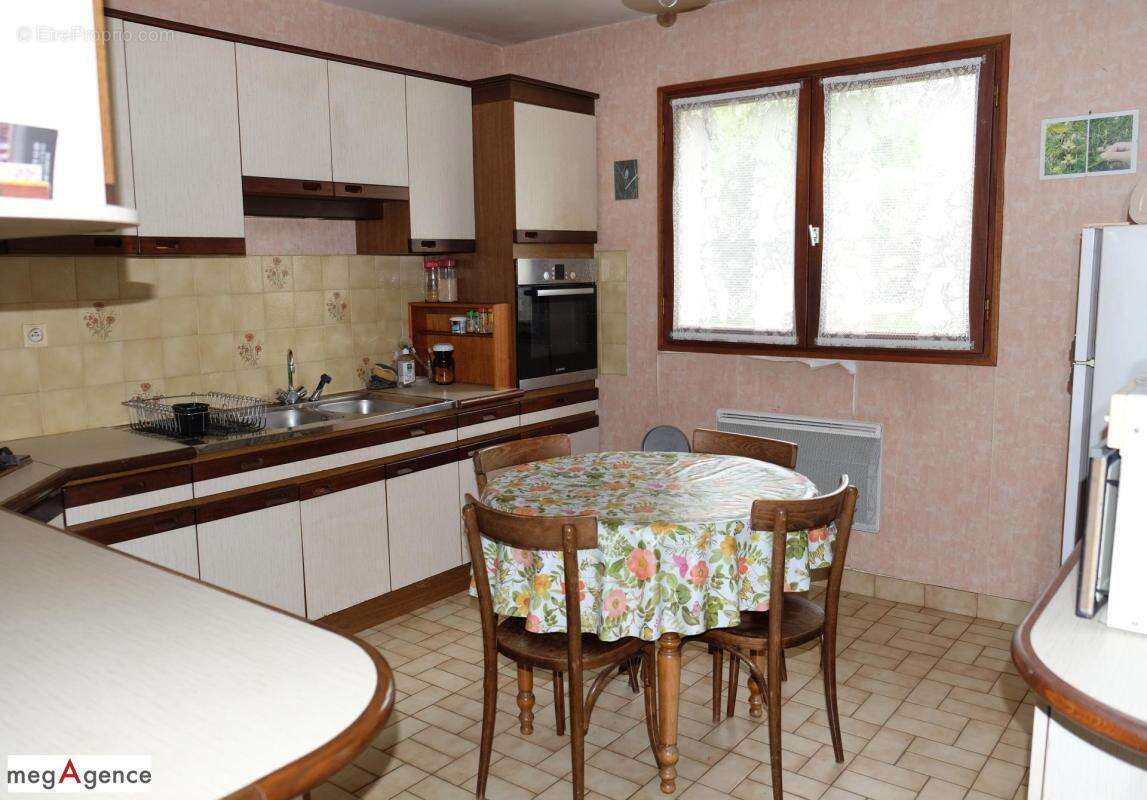Maison familiale 5 chambres sur beau parc arboré - photo 12