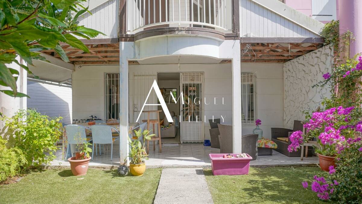 Maison à SCHOELCHER