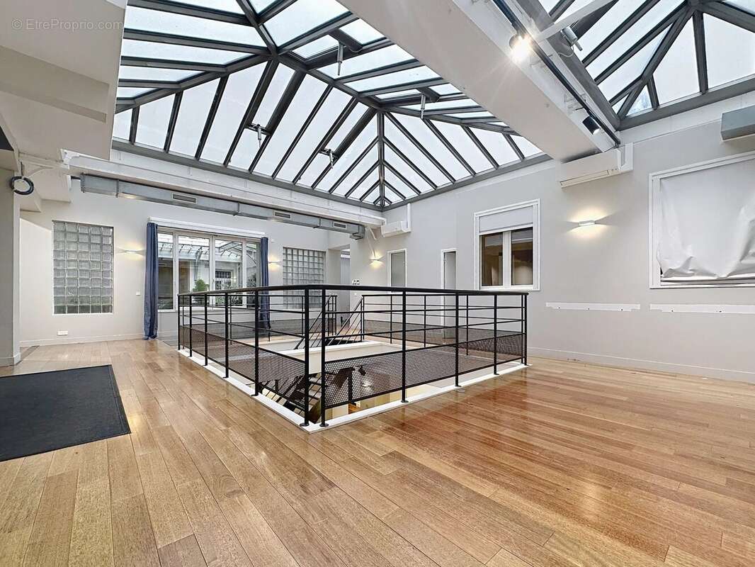 Appartement à PARIS-9E