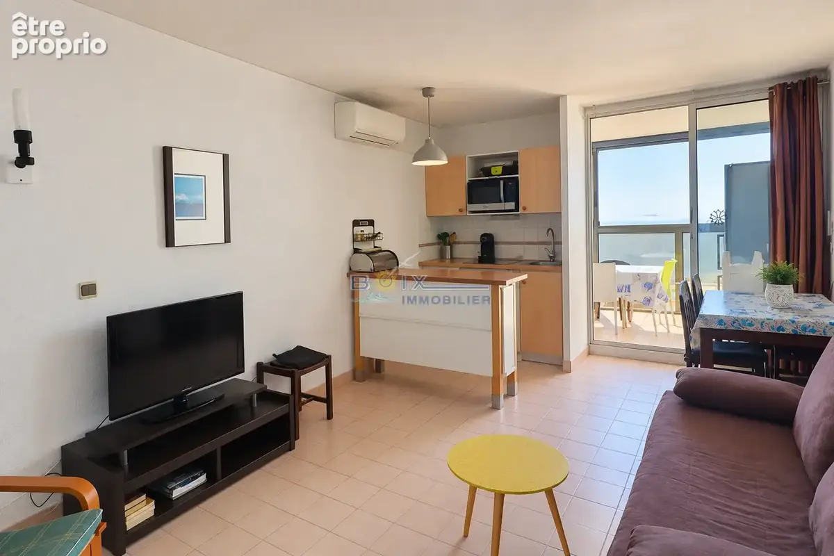 A vendre studio cabine 31m2 + loggia face a la mer ! - photo 4