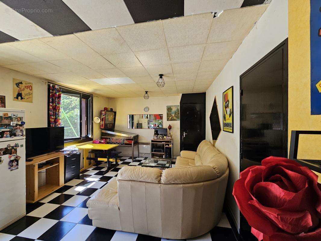 Maison à COURNONTERRAL