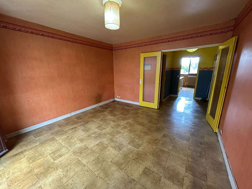 Appartement à L'HAY-LES-ROSES