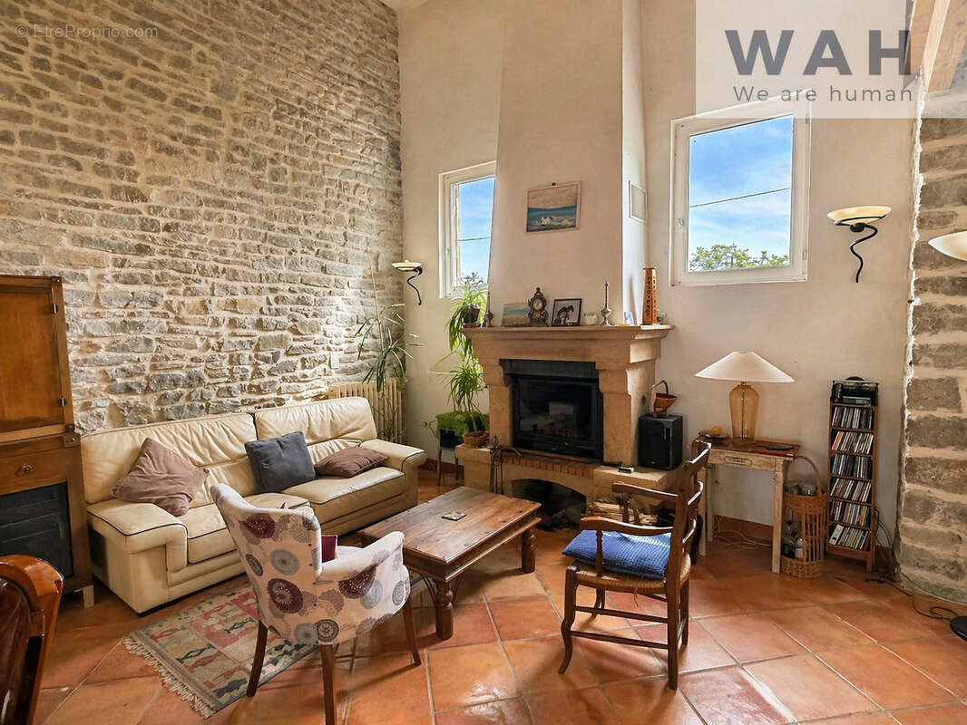 Mas de caractère  (maison + 3 gites) avec piscine et panneaux solaires - photo 29