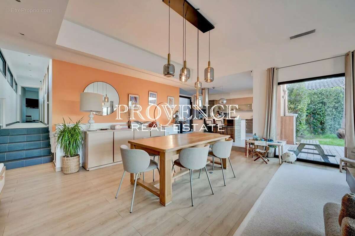 Maison à SANARY-SUR-MER