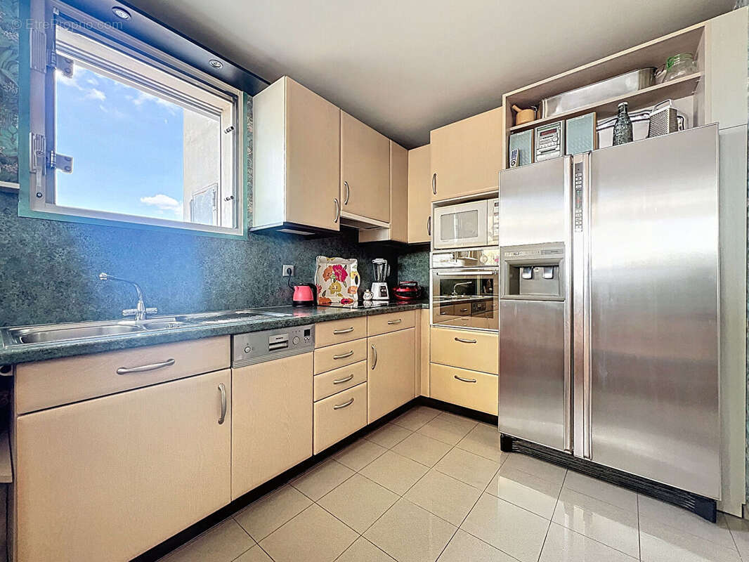 Appartement à NANTERRE